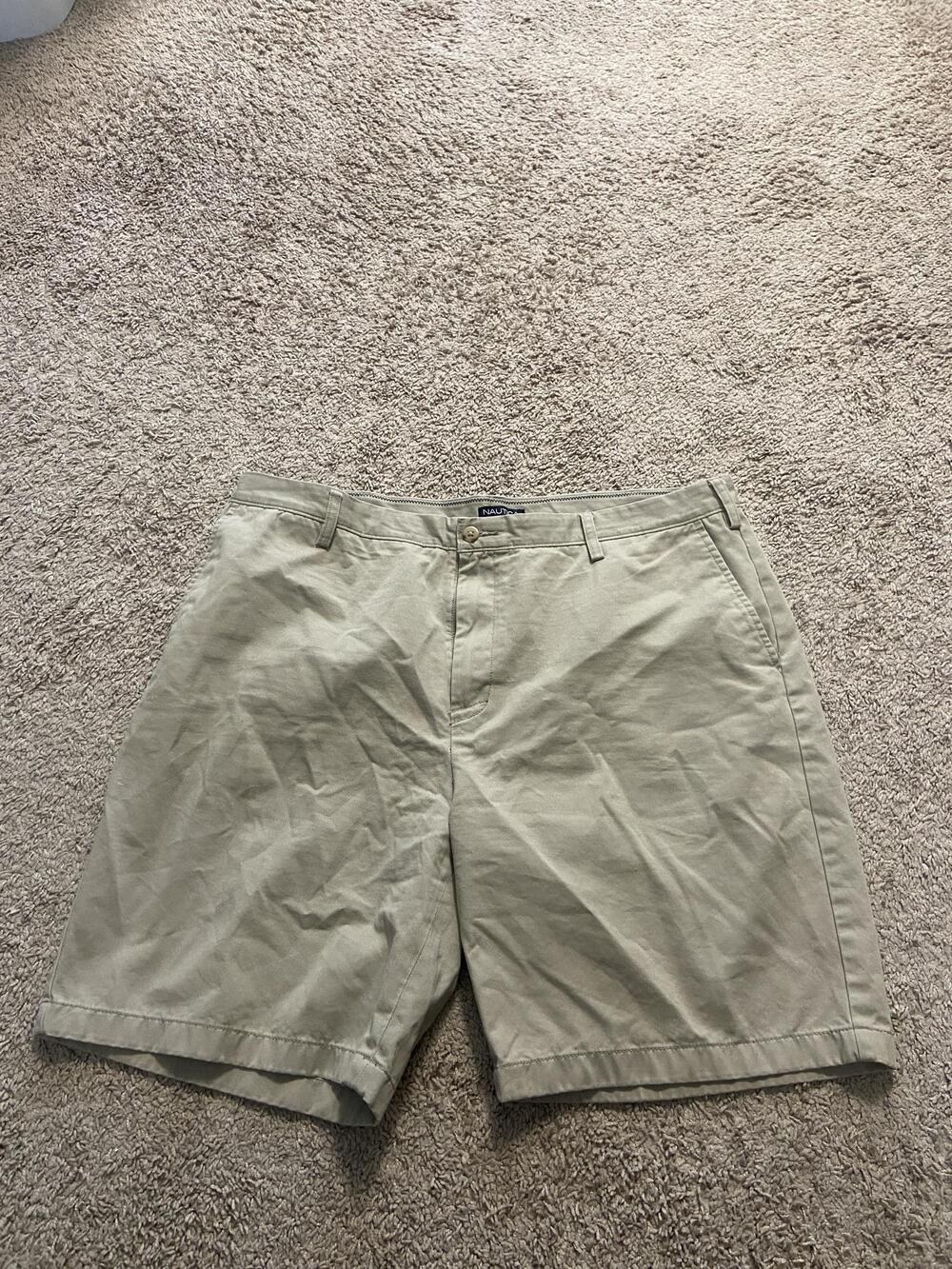 Nautica Shorts Mens 42 Beige Chino Canvas Flat Front Casual Summer Pockets
